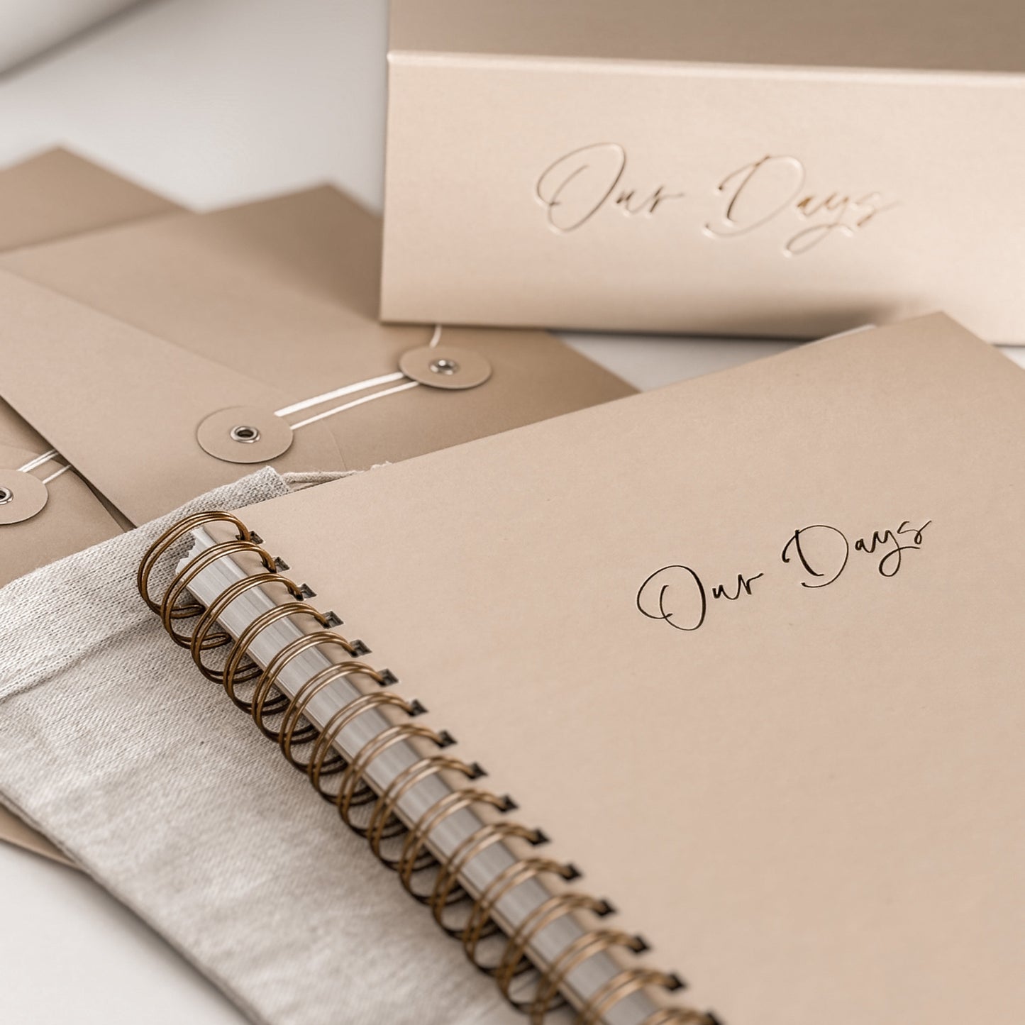 Our Days Family Journal Capsule